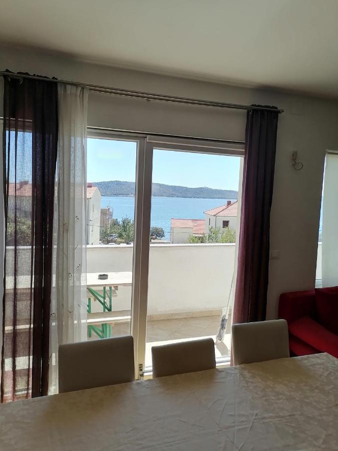 Apartments Seven Castles Kastela Luaran gambar