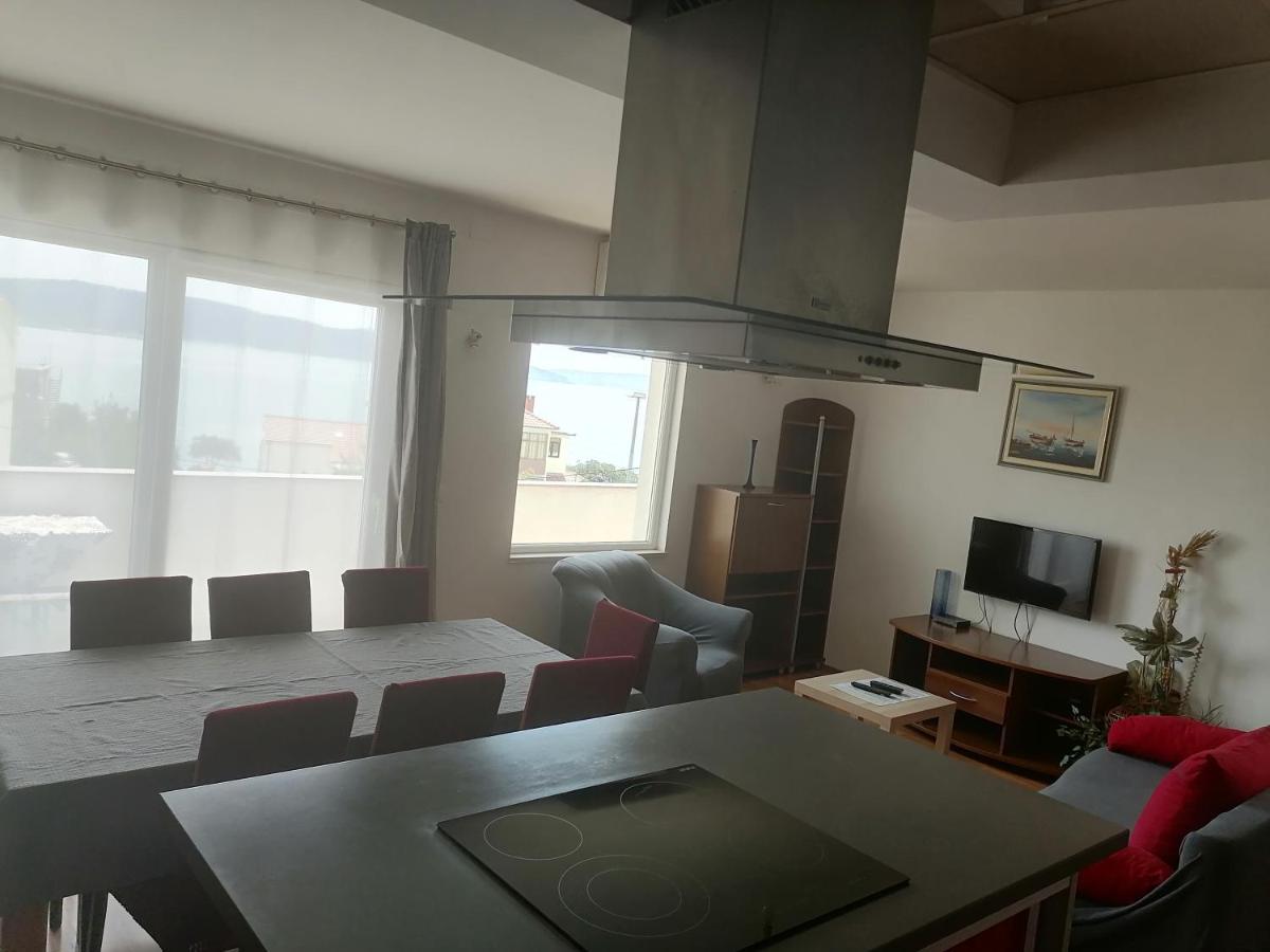 Apartments Seven Castles Kastela Luaran gambar
