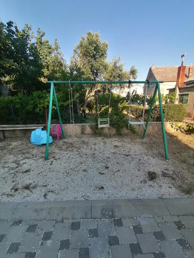 Apartments Seven Castles Kastela Luaran gambar