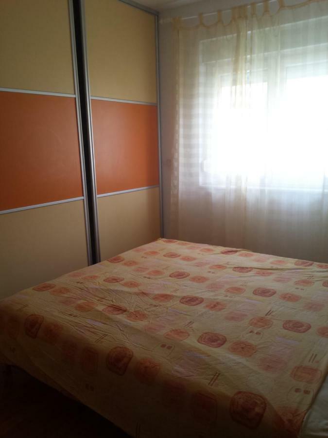 Apartments Seven Castles Kastela Luaran gambar